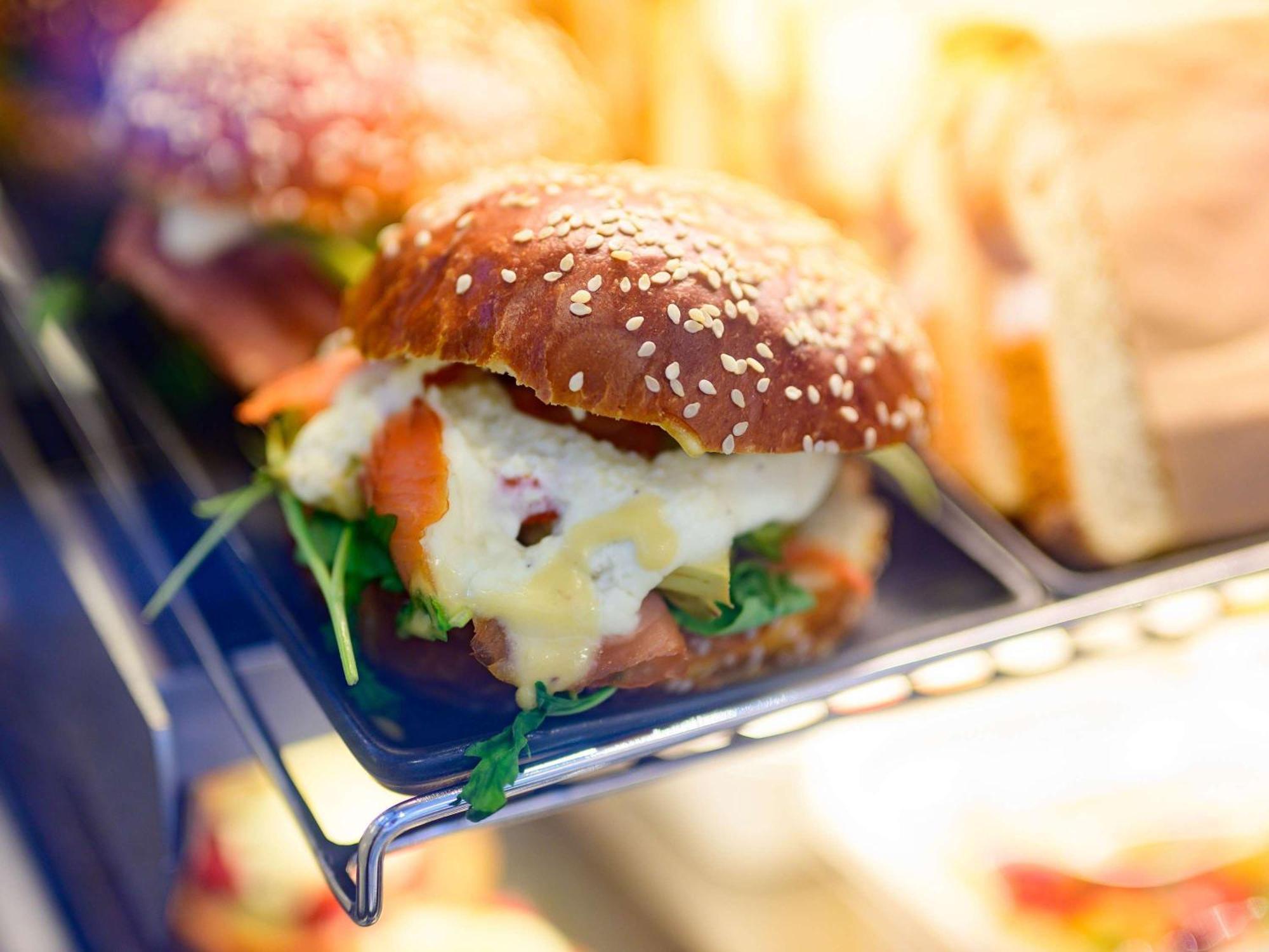Novotel Murray Street Hotel 4*