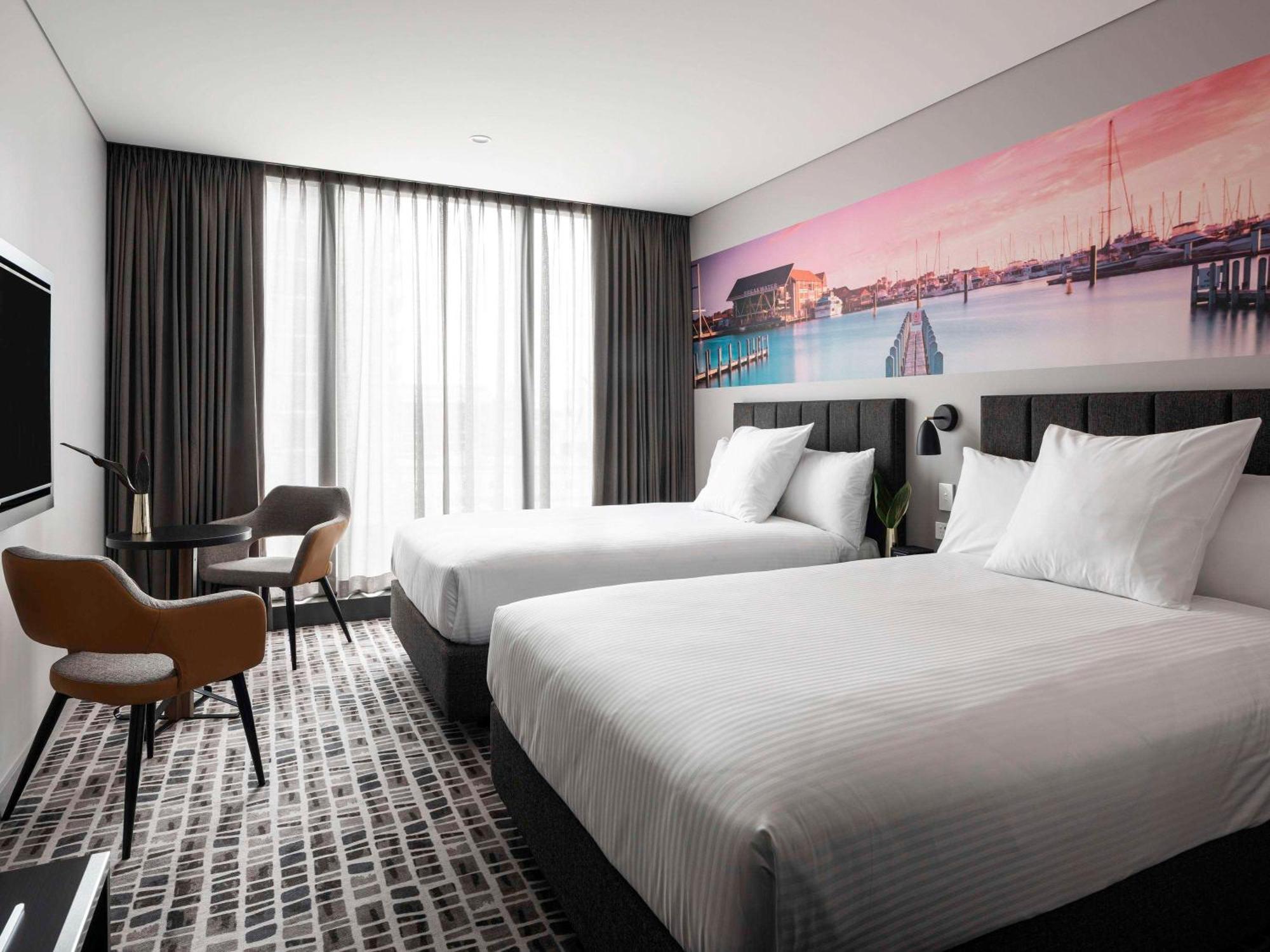 Novotel Murray Street 4* Perth