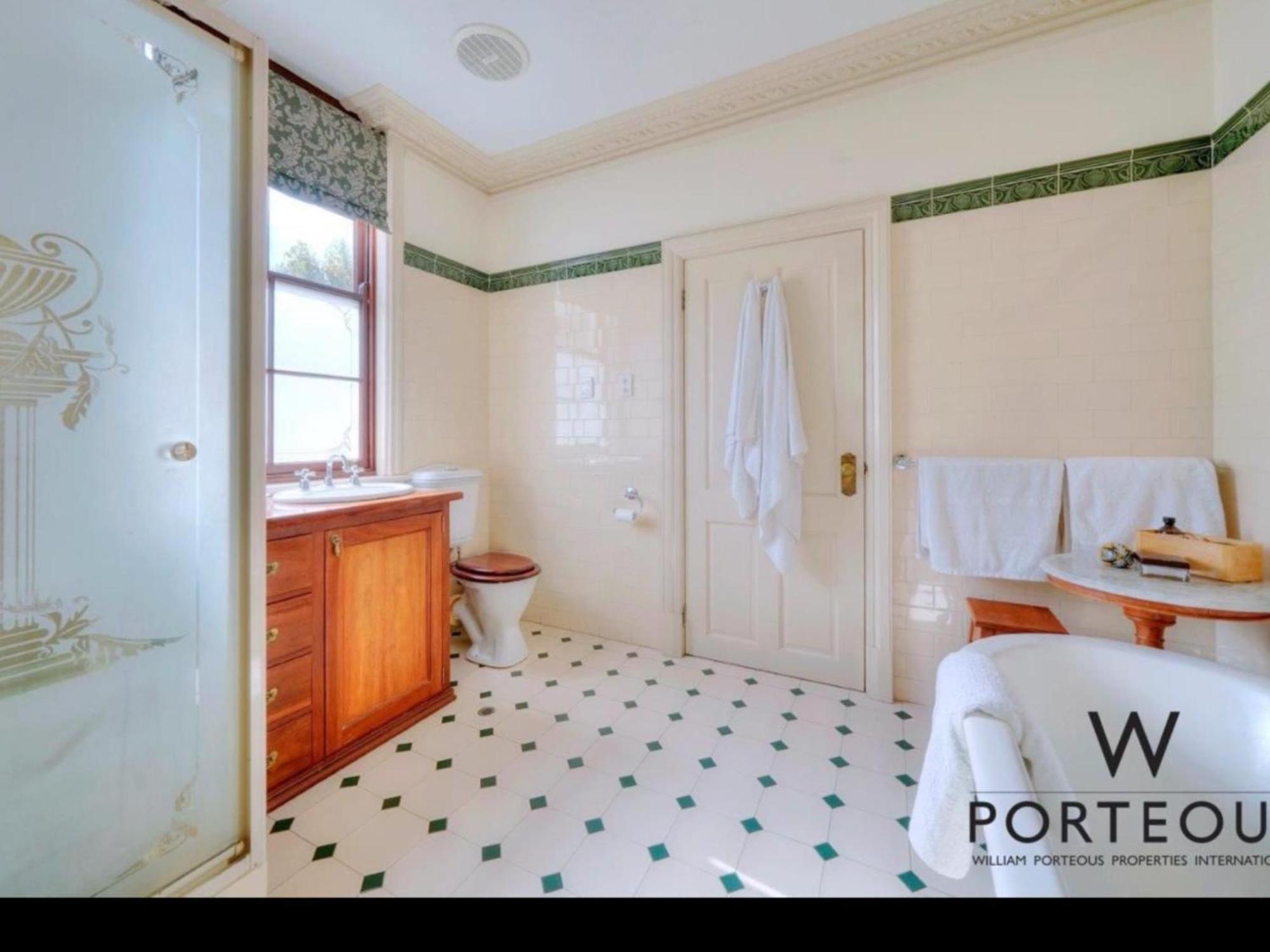Heart Living-a Near New Federation Style House In The Heart Of Guest house *