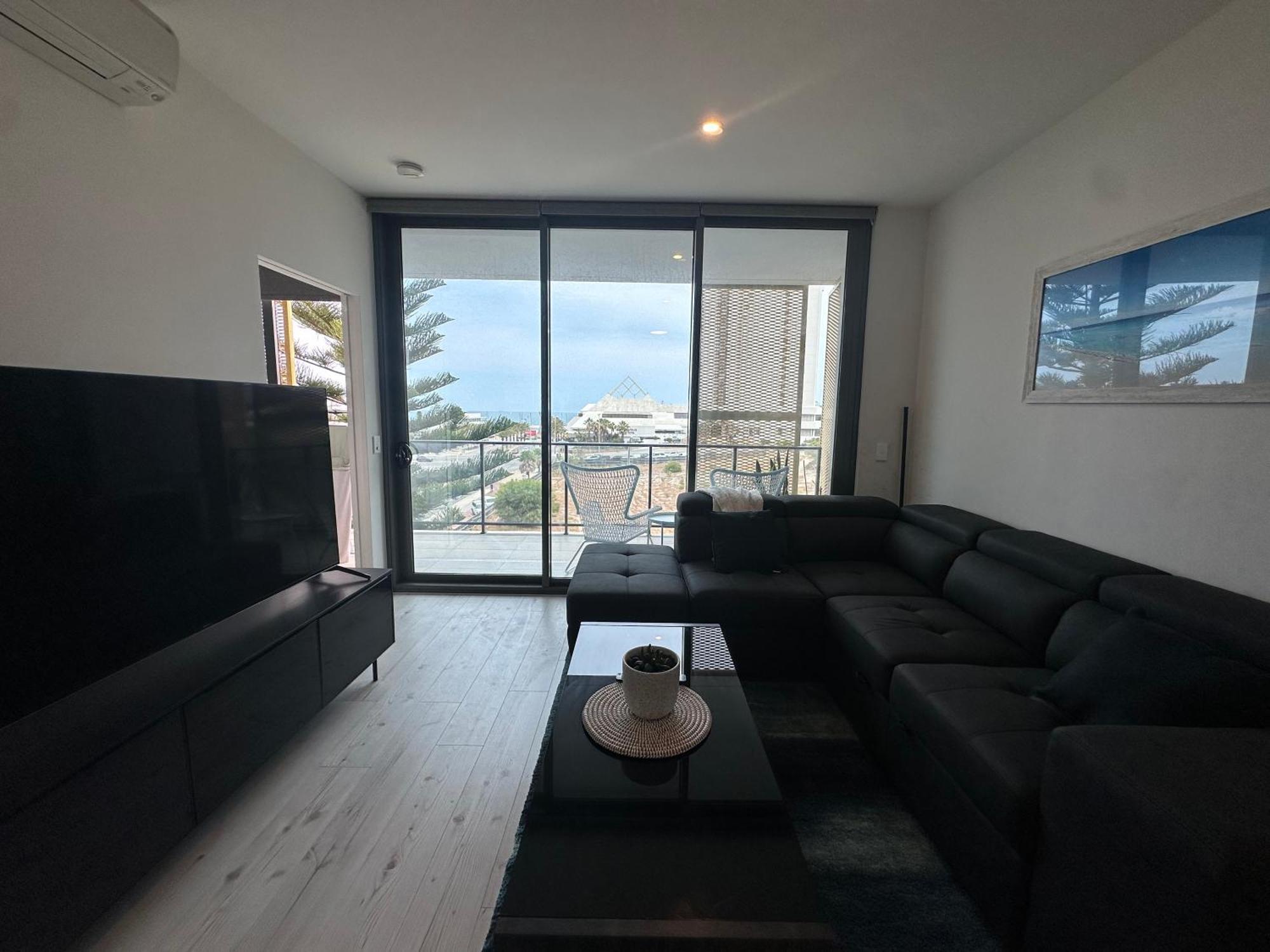 Scarborough Oceanview 2br Special Rate Apartment *