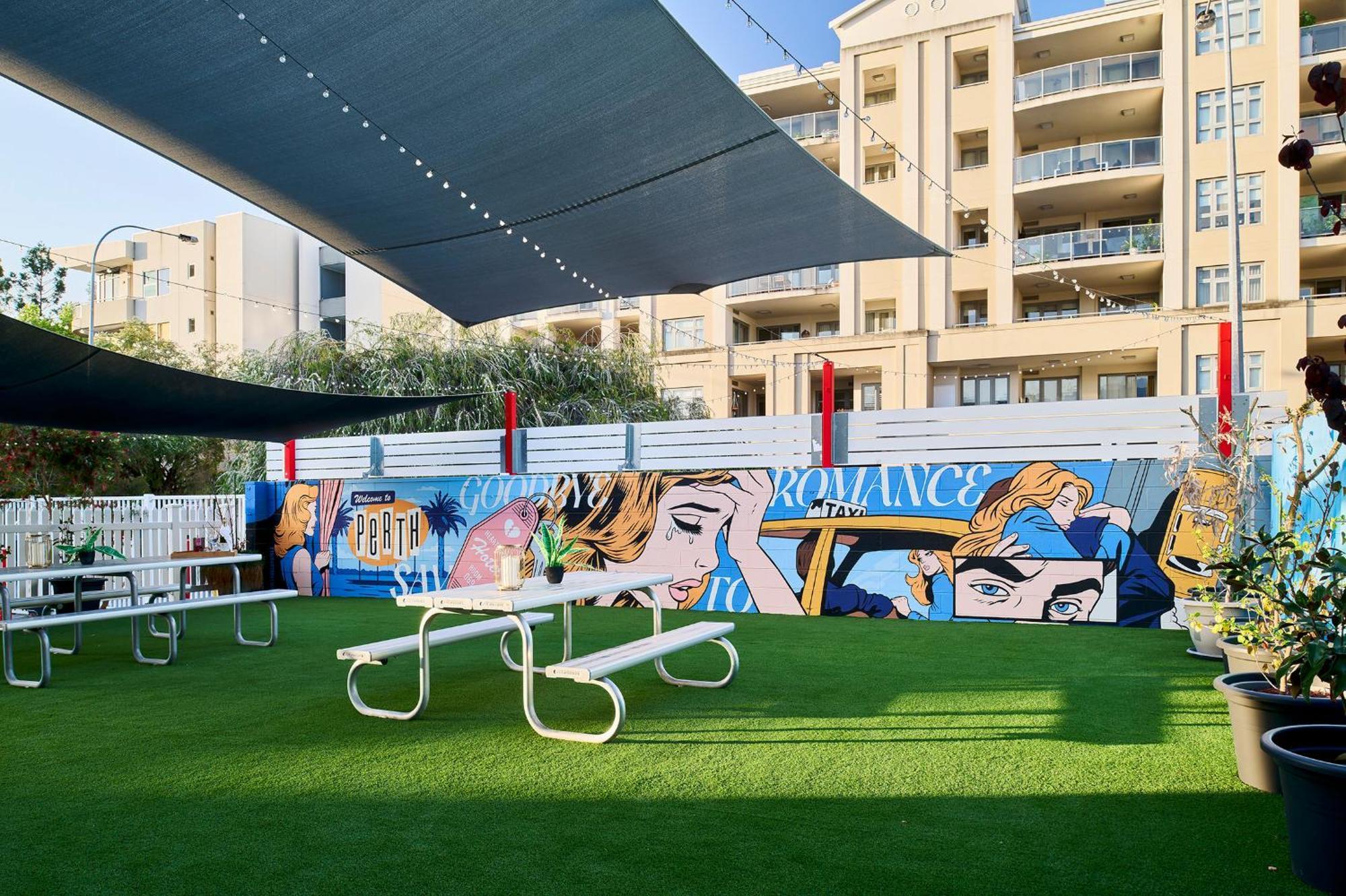 Baileys Parkside By Vetroblu Motel