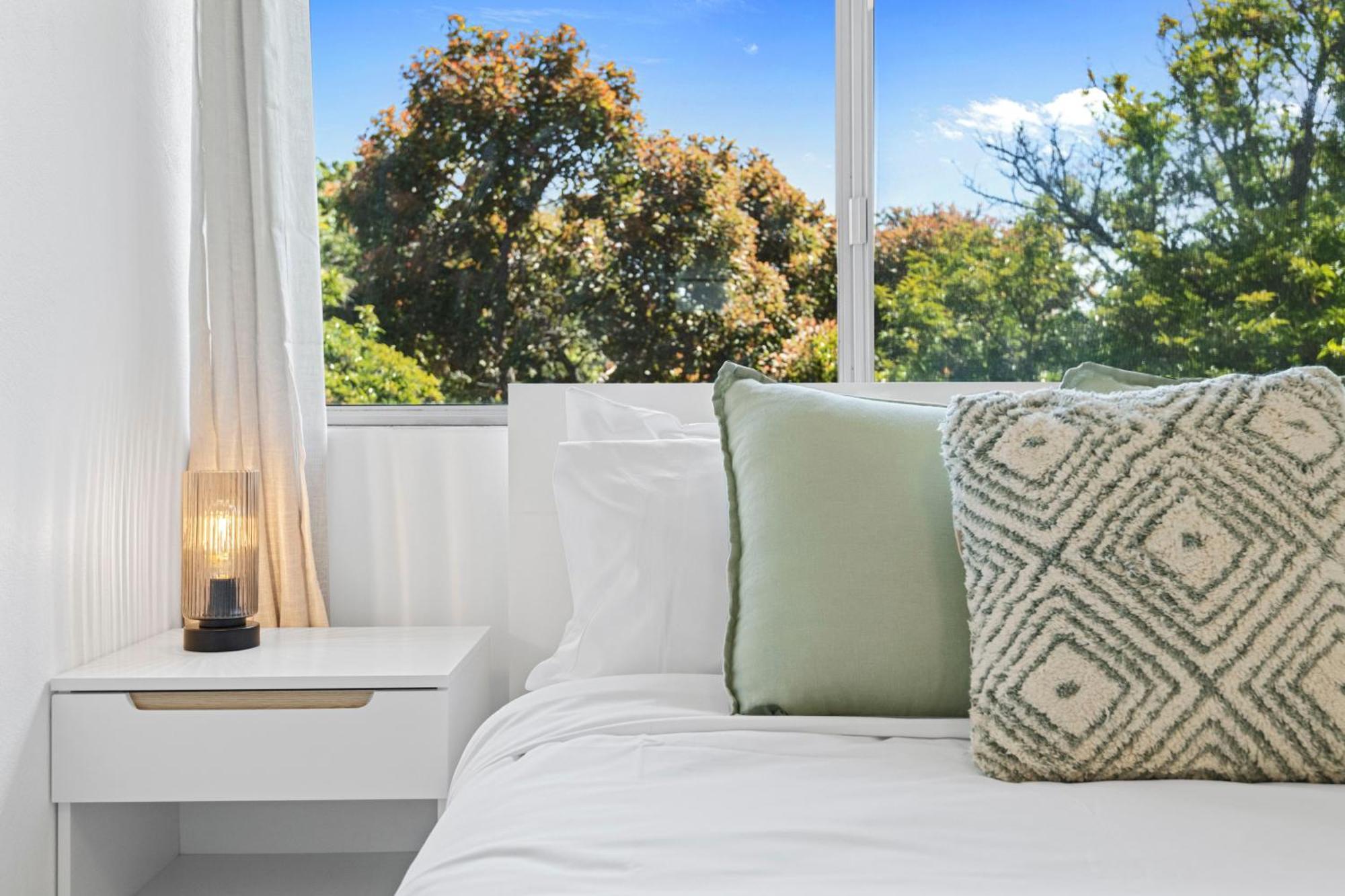 Apartment 22 Superb Subiaco For Couplesparkng