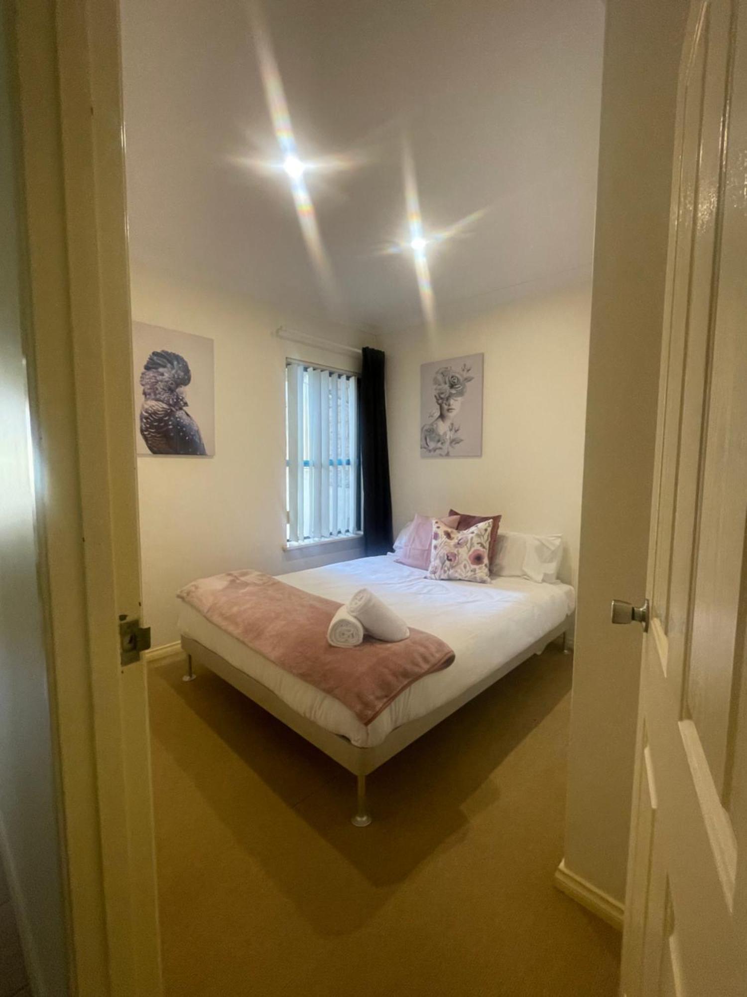 11 Secluded Shaw Family Innaloo Holiday home