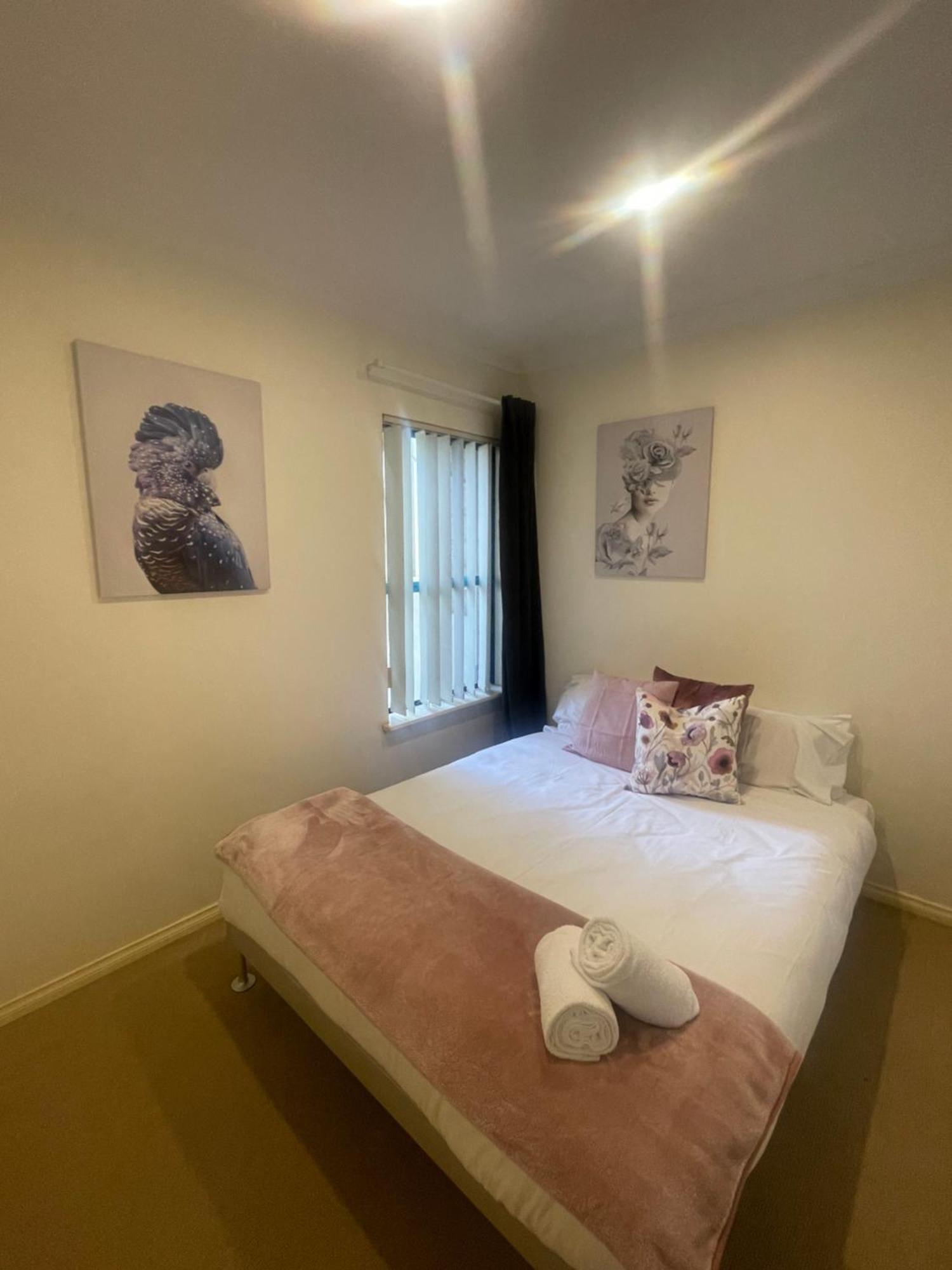 11 Secluded Shaw Family Innaloo Holiday home Perth
