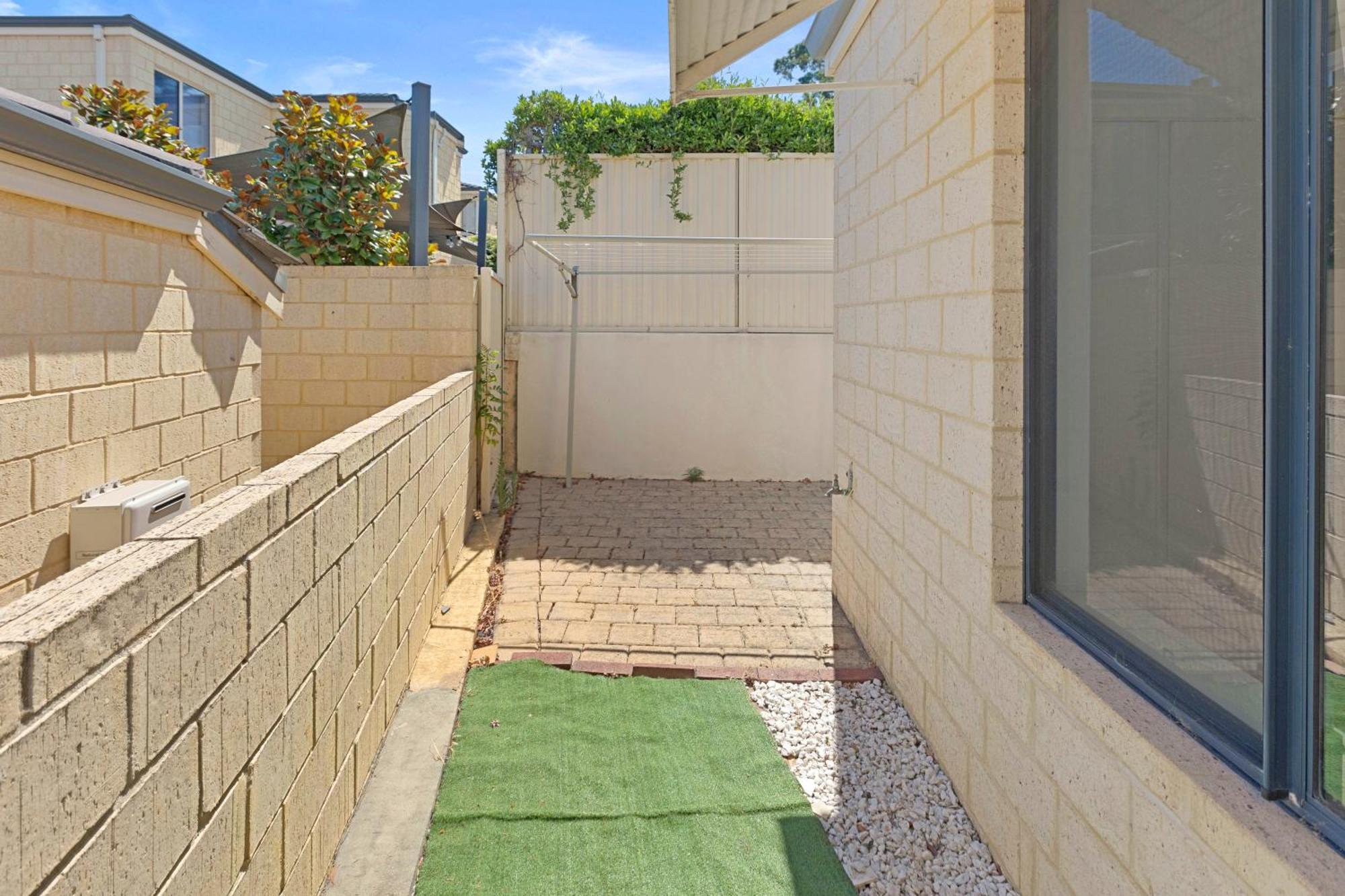 11 Secluded Shaw Family Innaloo Holiday home *