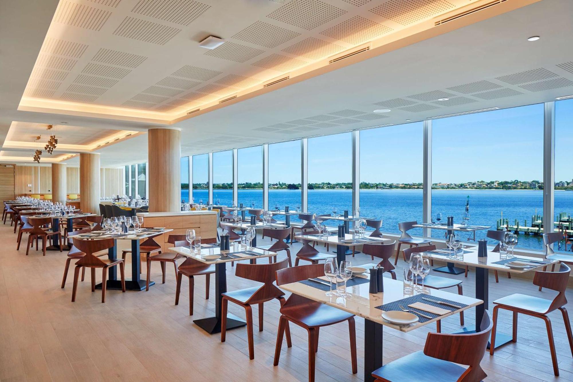Doubletree By Hilton Waterfront 4* Perth