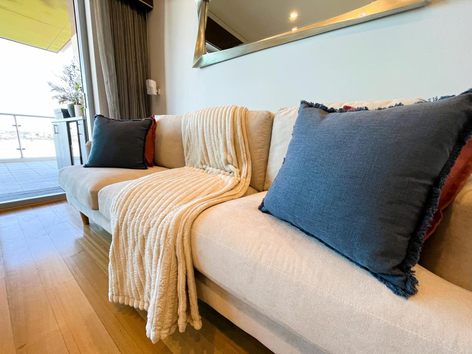 47 Breathtaking Riverviews 2brpark Pangsapuri