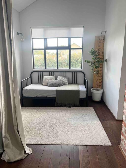 Chic Loft Style Apartment *
