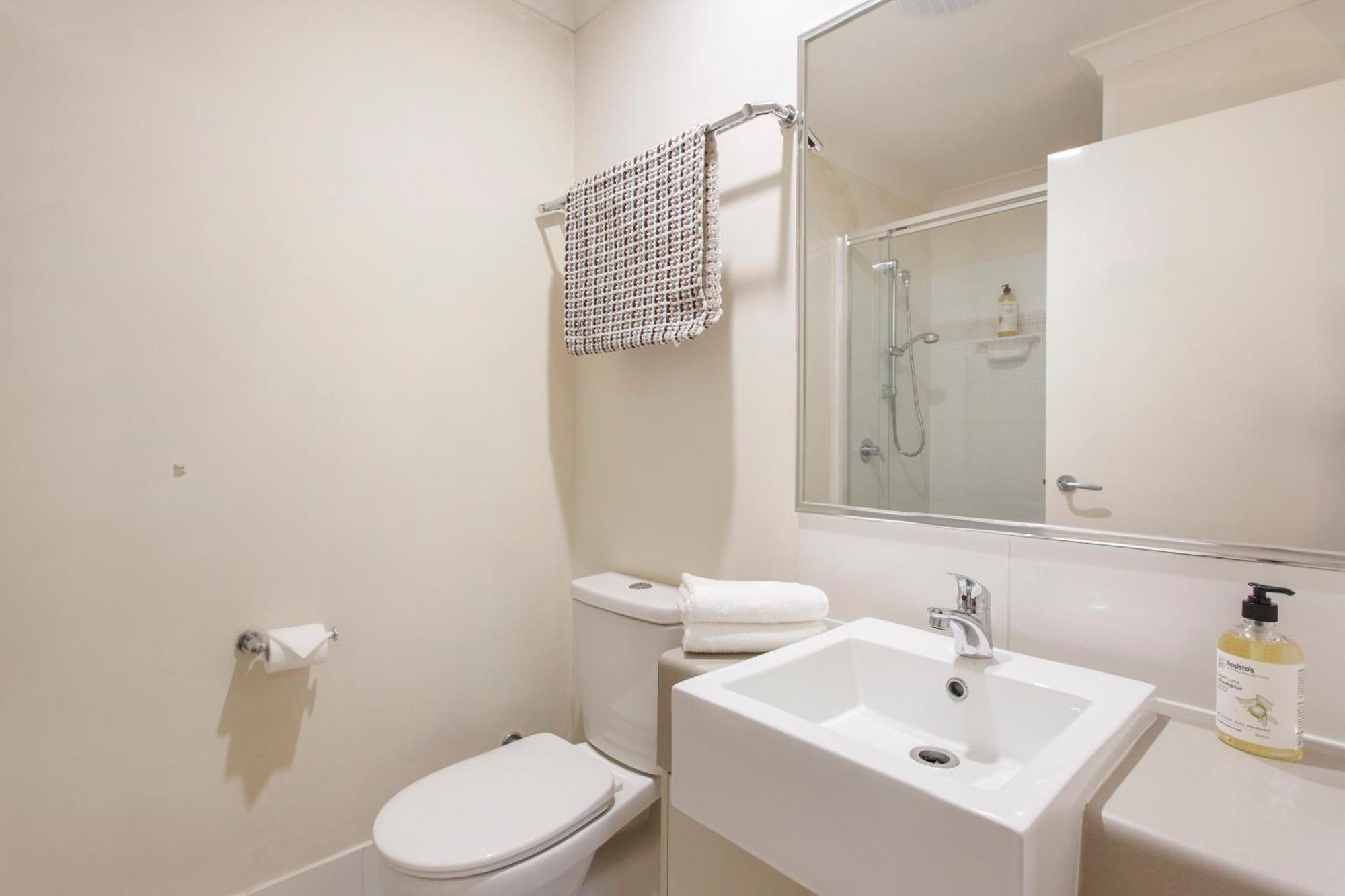 Casa Toucan - 2 Bedroom Close To The Airport *