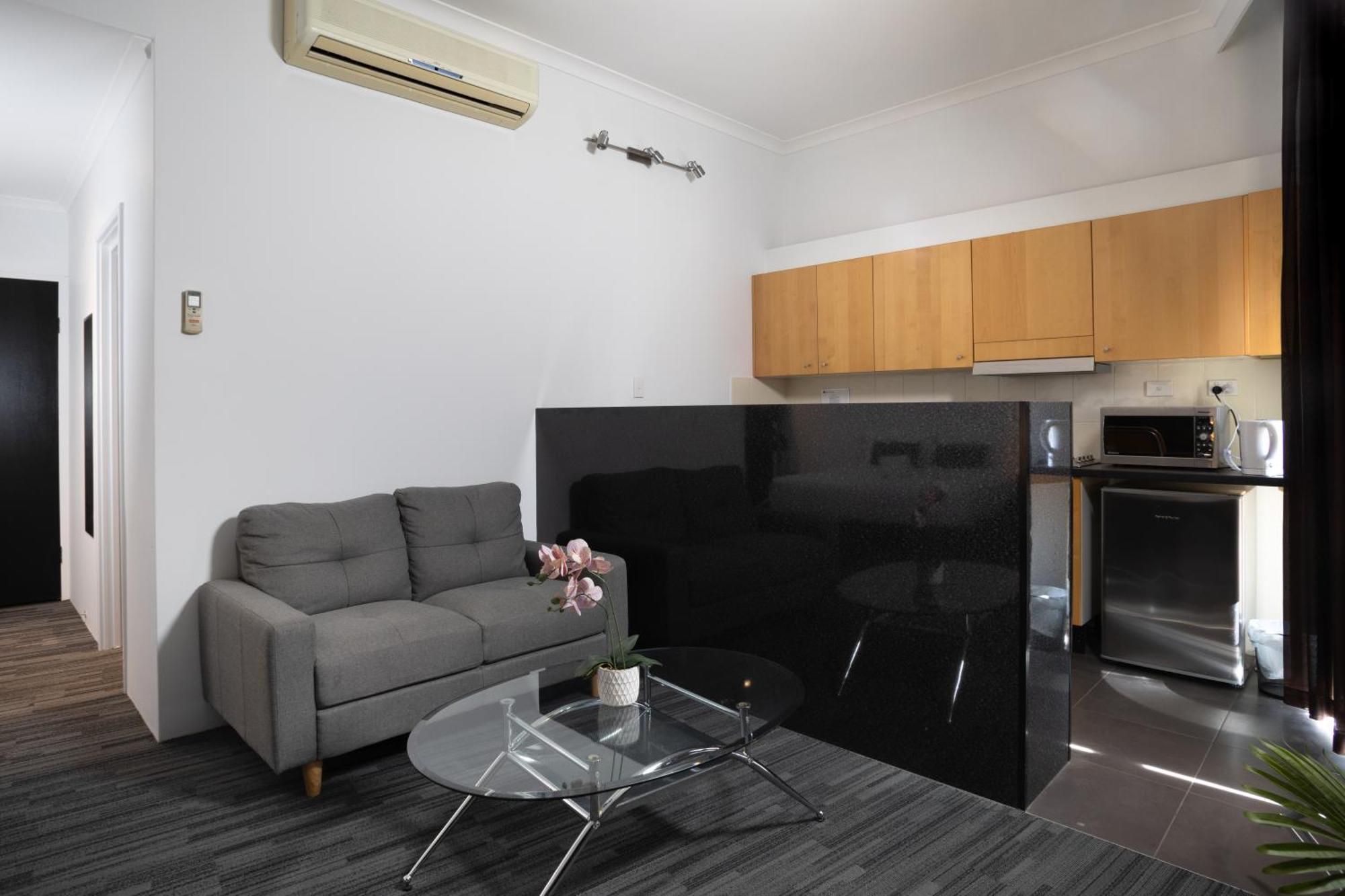 Joondalup Hotel 3*