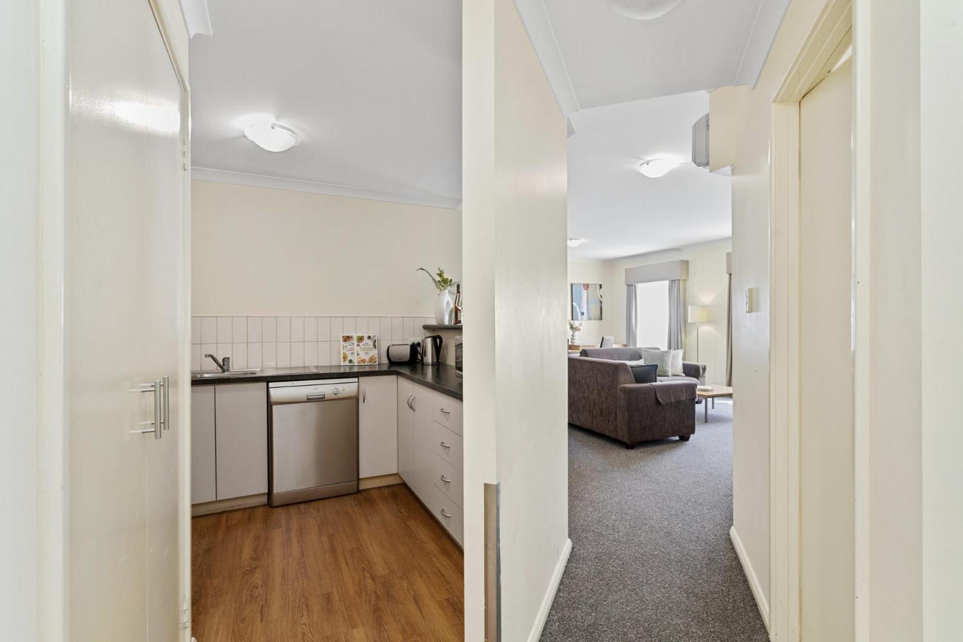 Northbridge Prime Location*2br Apartment *