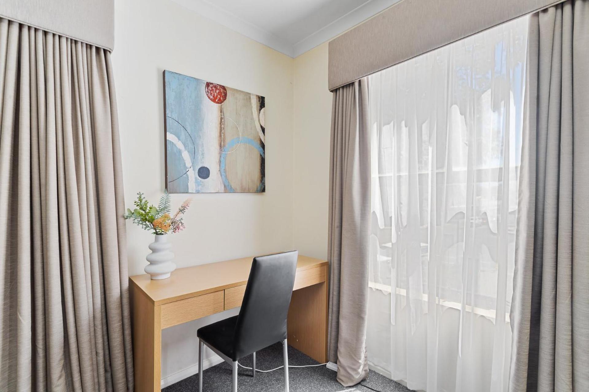 Northbridge Prime Location*2br * Perth