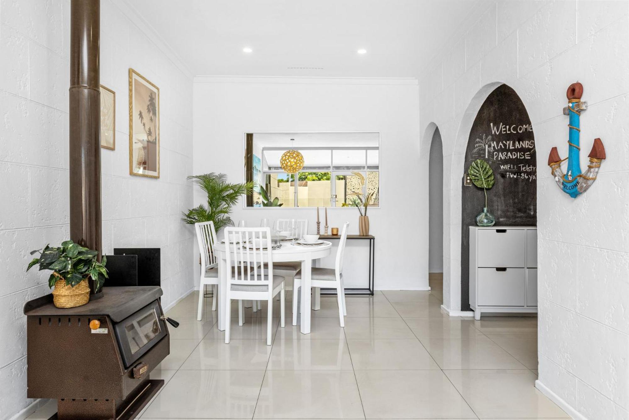 Maylands Coastal Vibes Holiday home