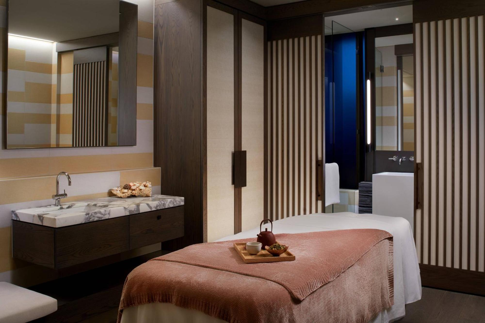 The Ritz-carlton, 5*