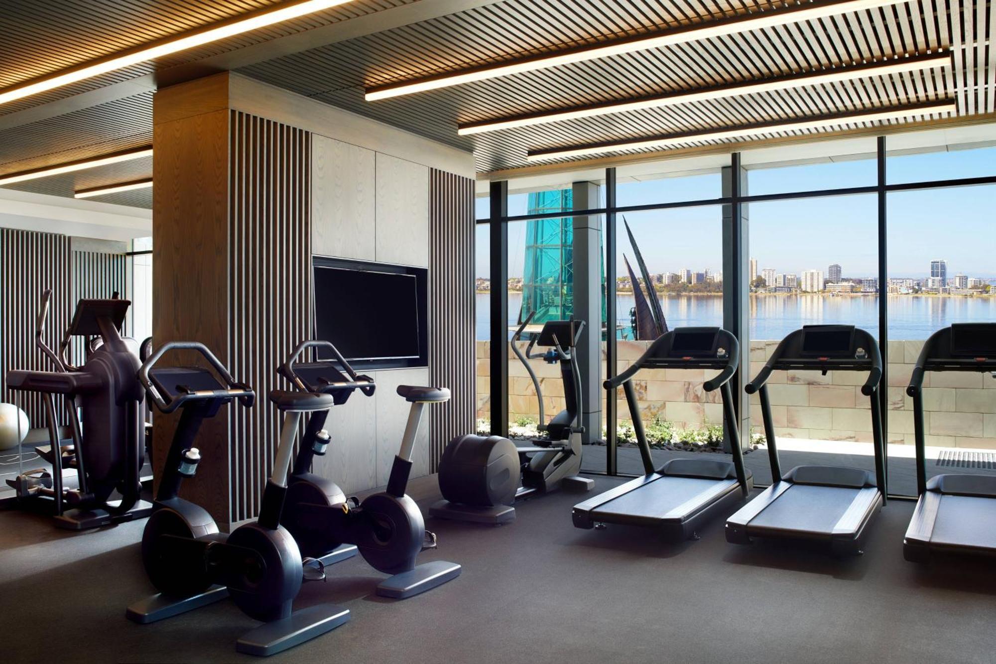 The Ritz-carlton,