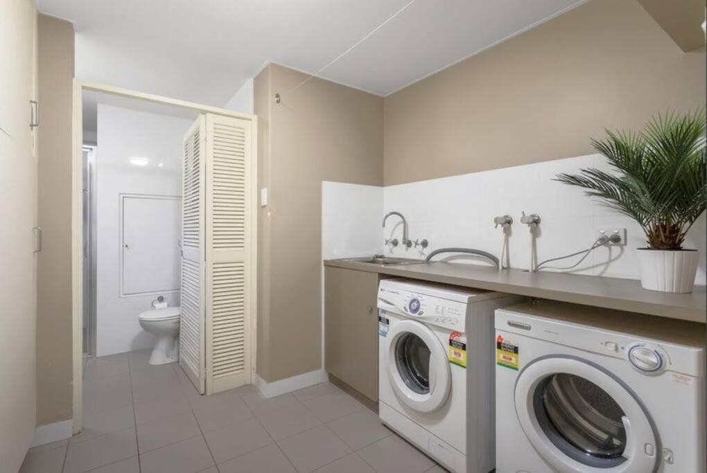 Luxury Spacious Near Kings Park *