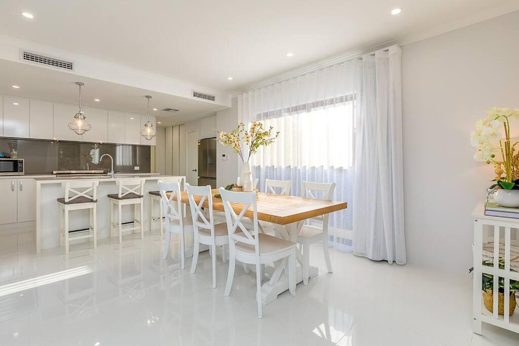 Holiday home East Vic Park Luxe New Perth
