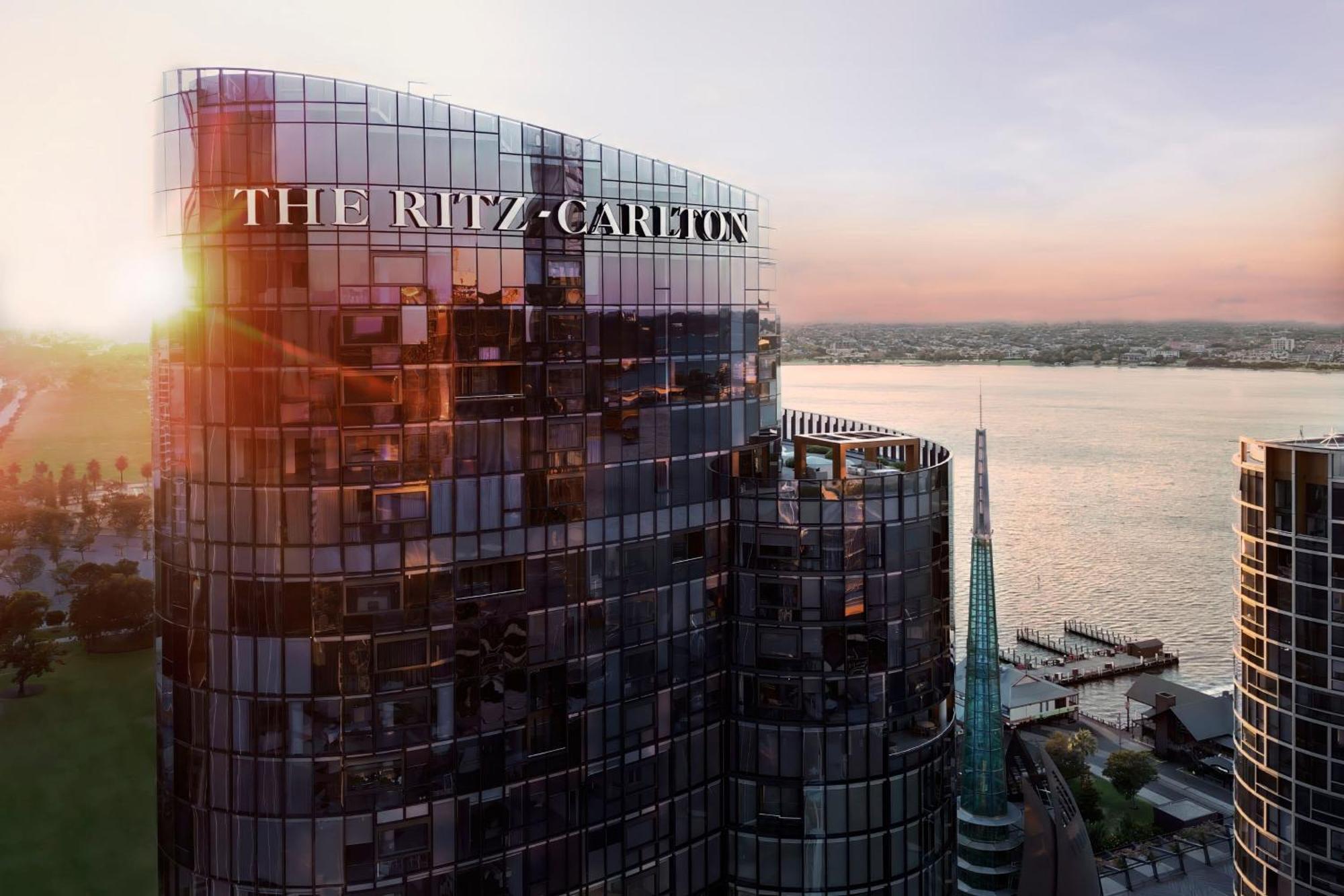 The Ritz-carlton,