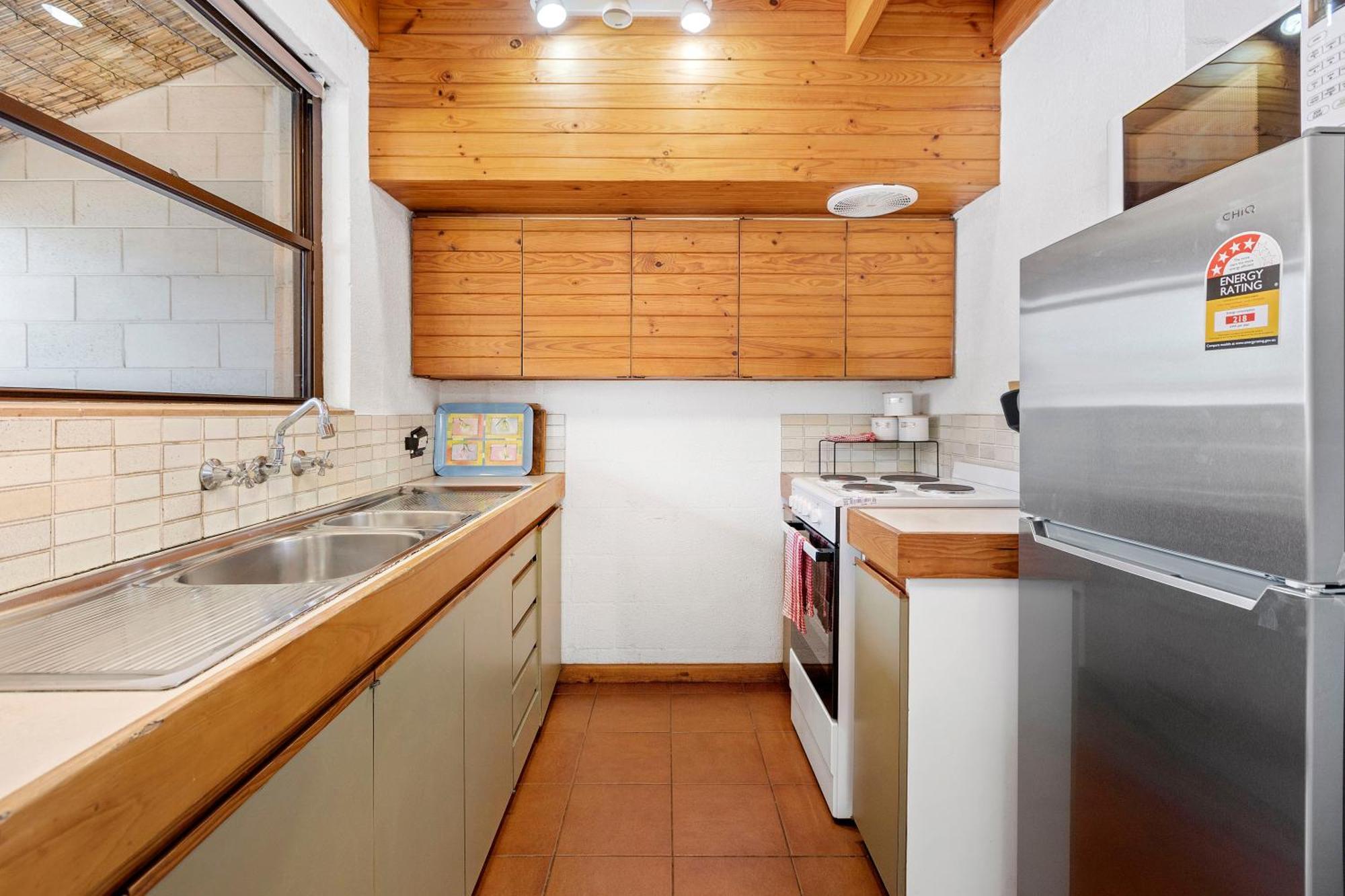 Apartment 15 Cottesloe - Steps From - Sleeps 3 Perth