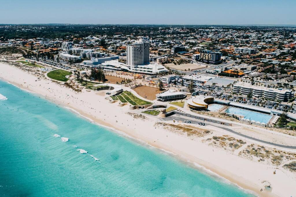 Apartment Scarborough Coastal - Executive Escapes *