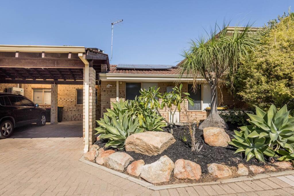 Apartment Scarborough Coastal - Executive Escapes