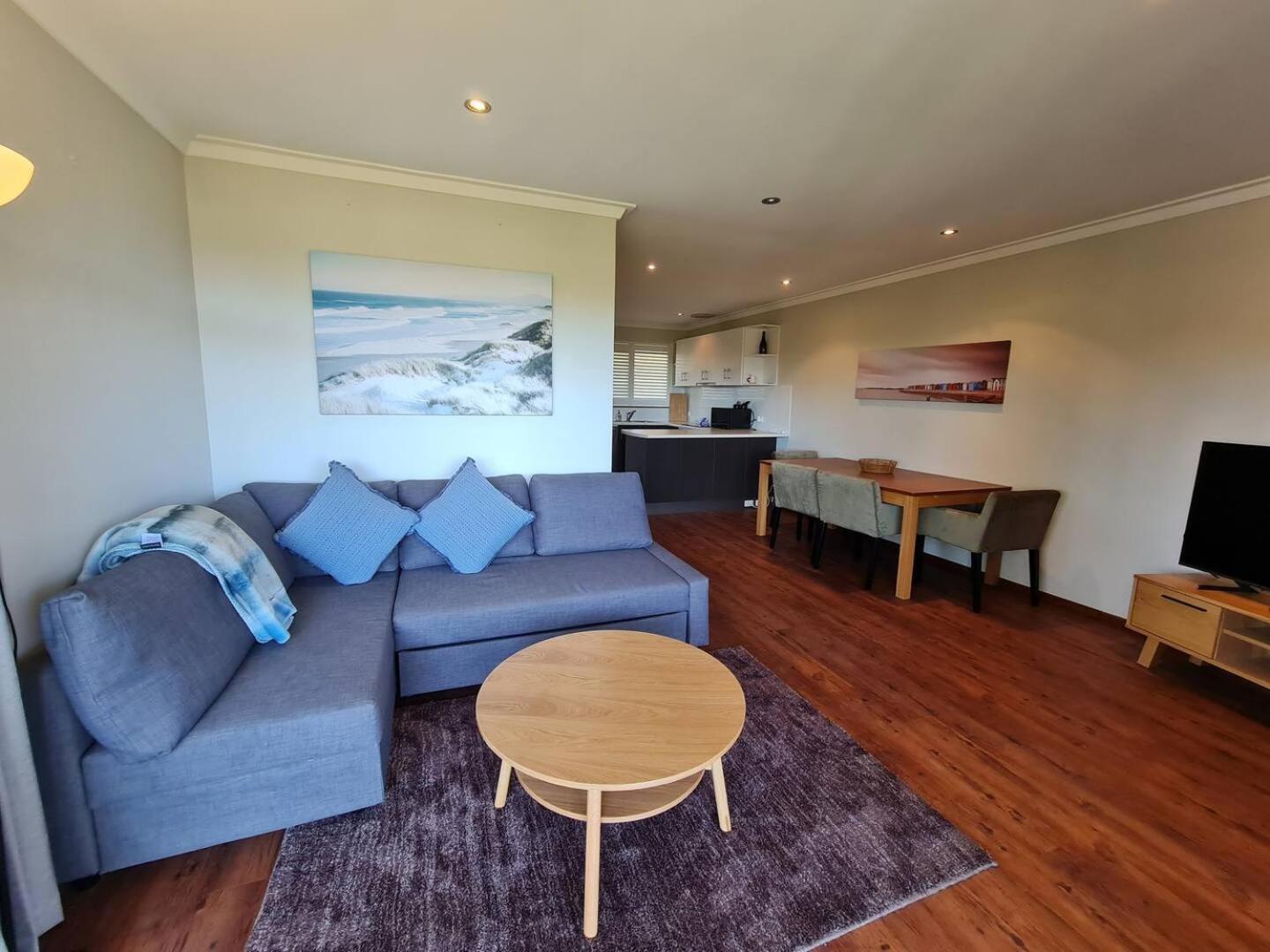 Summer Breeze - Holiday Or Business Apartment * Perth