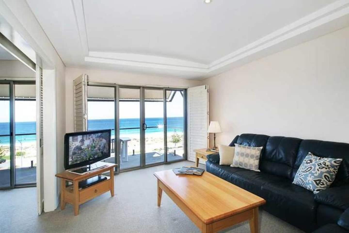 The Sea Breeze Penthouse Perth