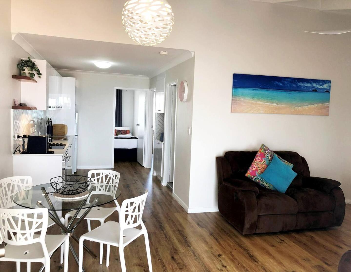West Lagoon 123 - Location & Views!!! * Perth