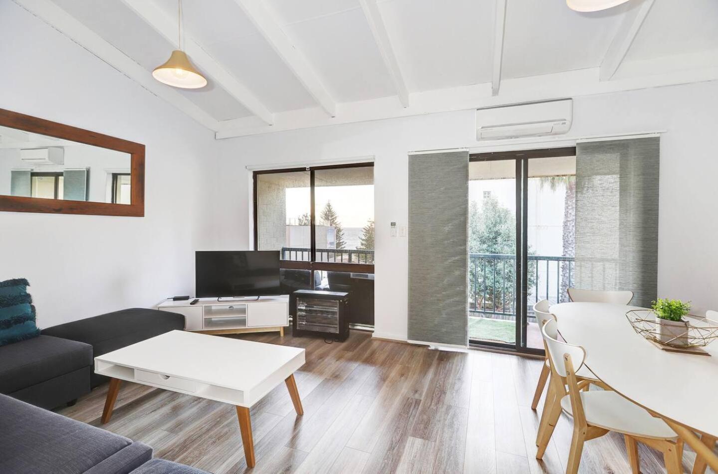 Apartemen West Lagoon 221 - Stylish Apartment! Perth