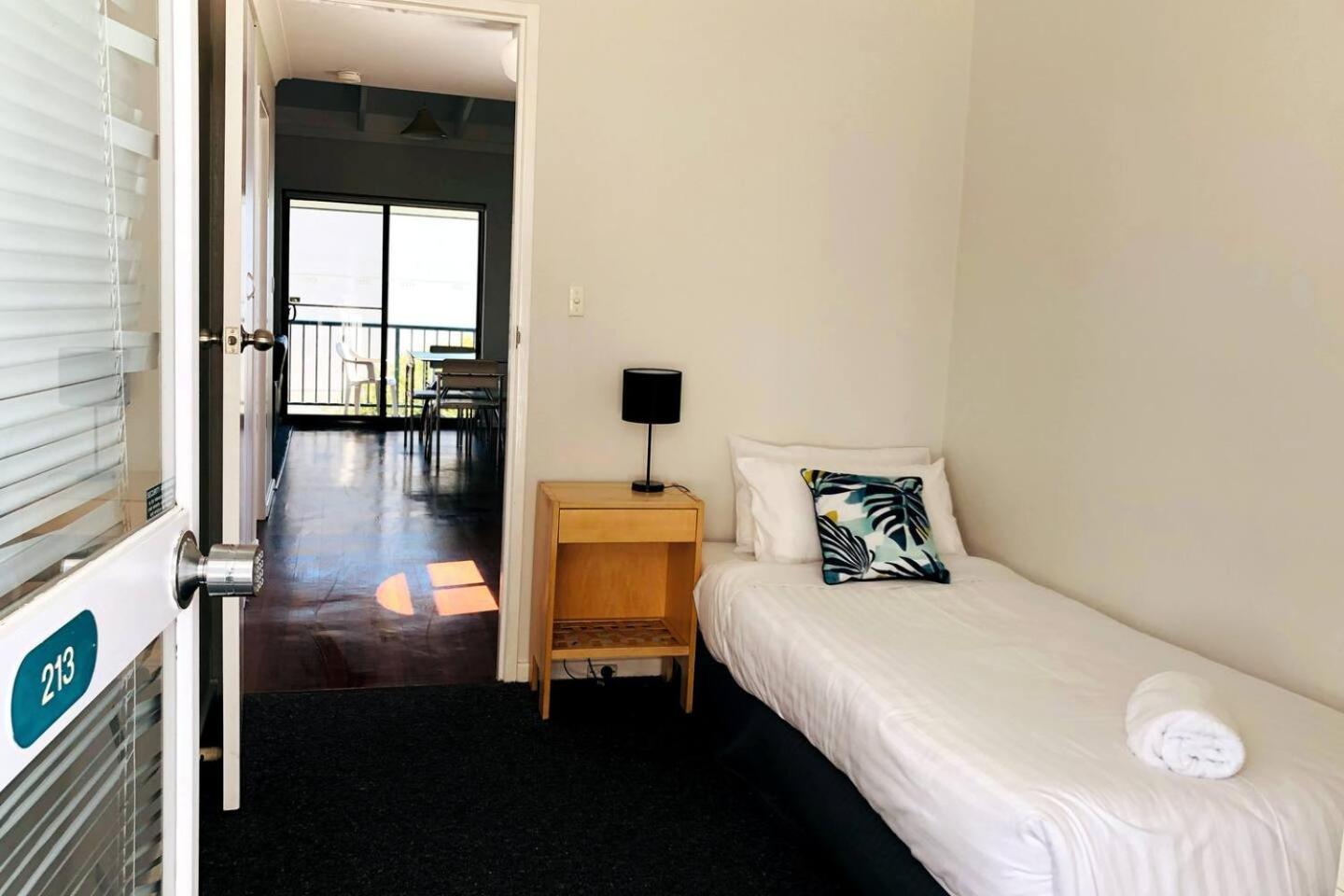Apartment West Lagoon 213 - Corner Unit! Perth