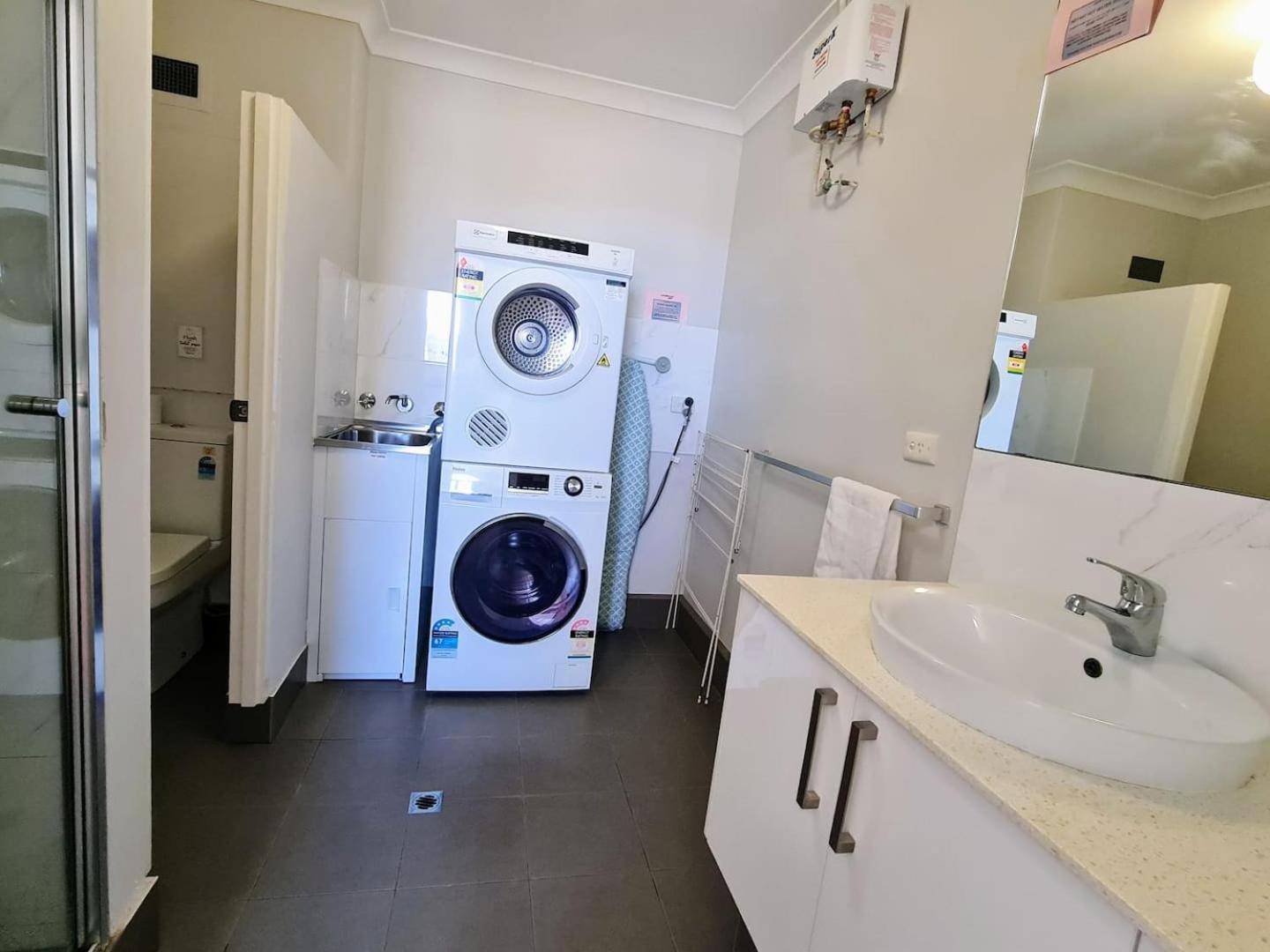 West Lagoon 213 - Corner Unit! * Perth
