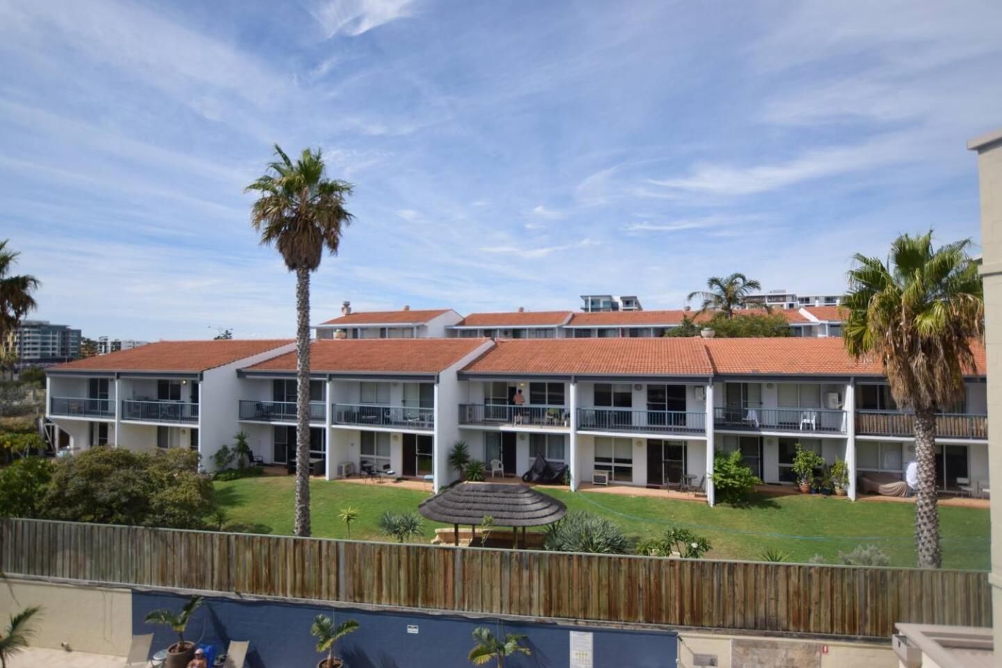 West Lagoon 206 - Sleeps Three! Value!!! * Perth