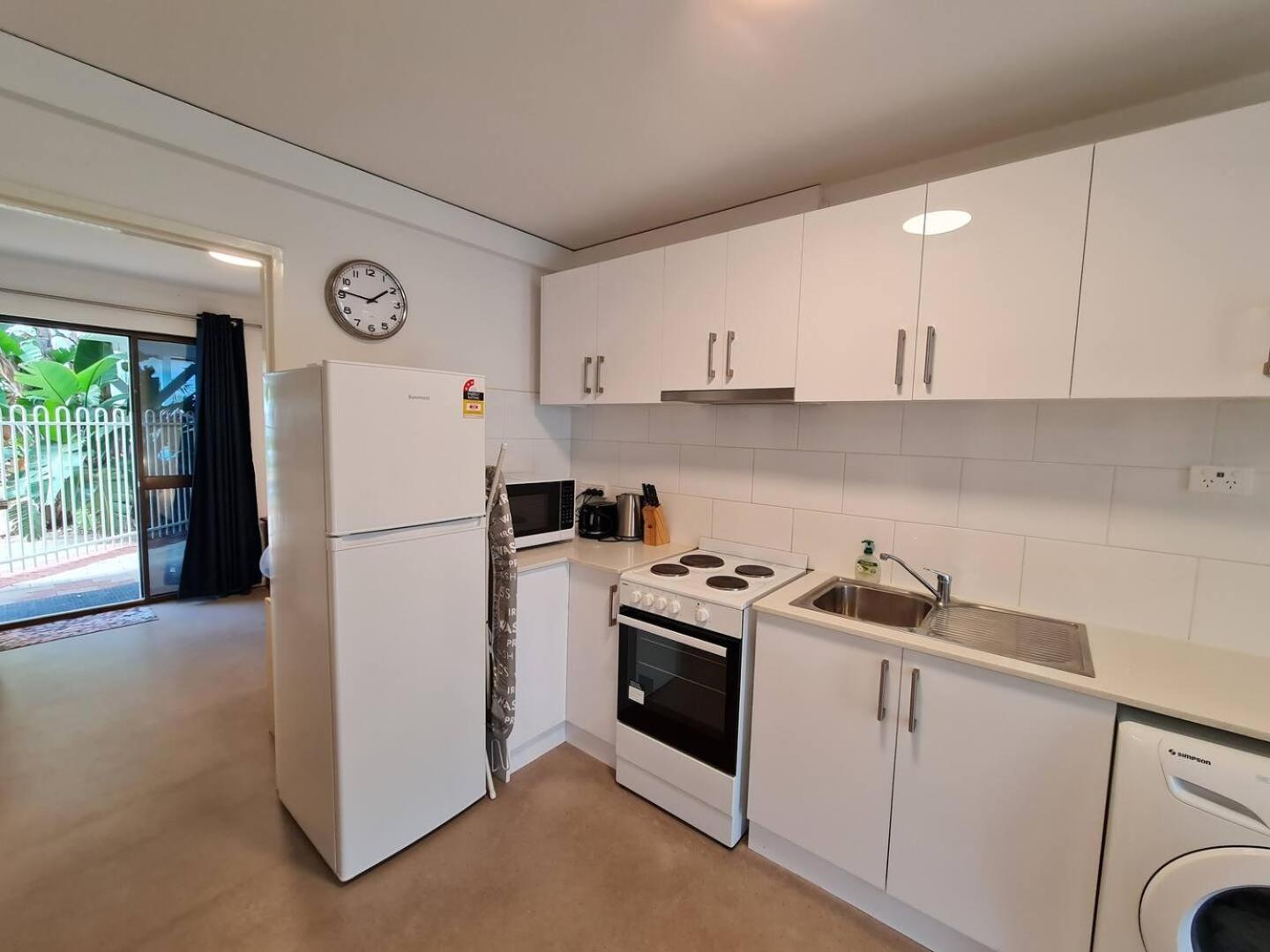 West Lagoon 206 - Sleeps Three! Value!!! Apartment *