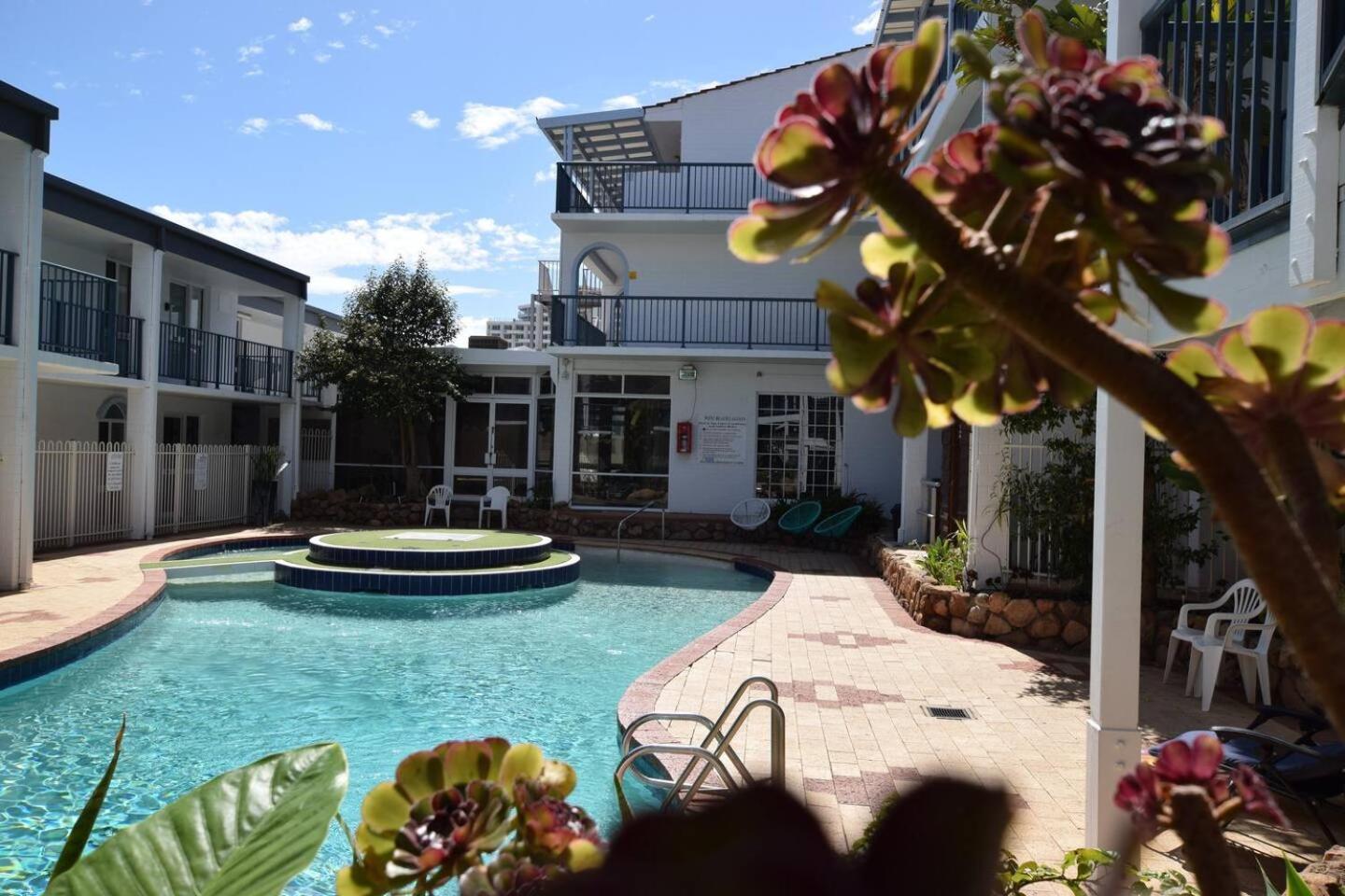 West Lagoon 206 - Sleeps Three! Value!!!