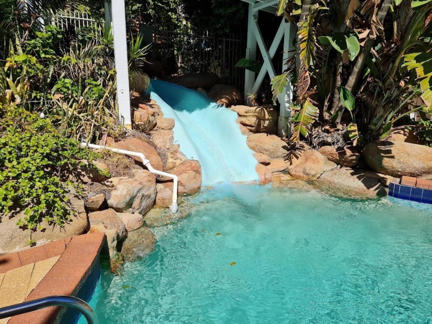 Apartment West Lagoon 206 - Sleeps Three! Value!!! *