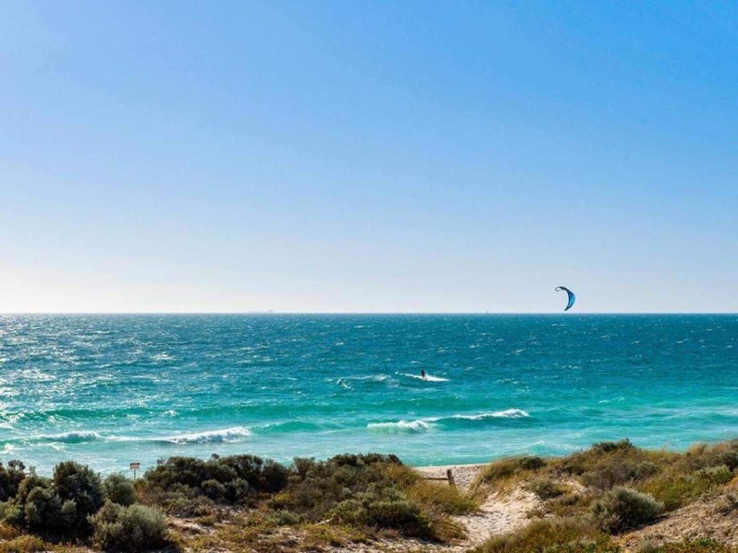 West Beach Lagoon 204 - Ground Floor! Apartment Perth