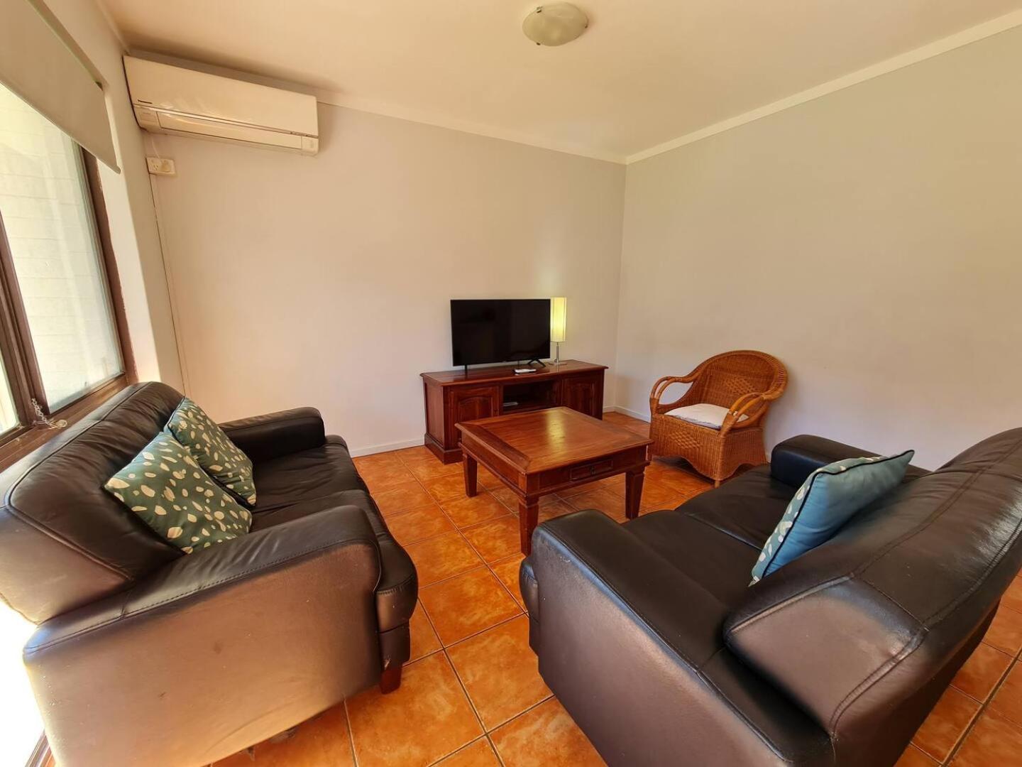 Apartment West Beach Lagoon 204 - Ground Floor!