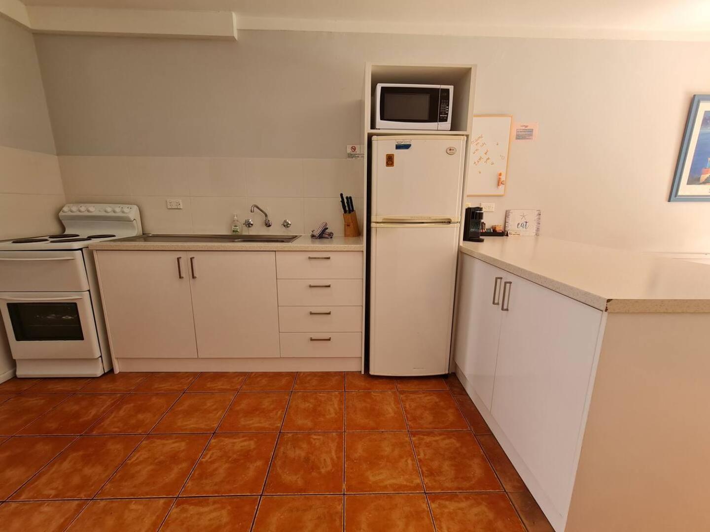 West Beach Lagoon 204 - Ground Floor! * Perth