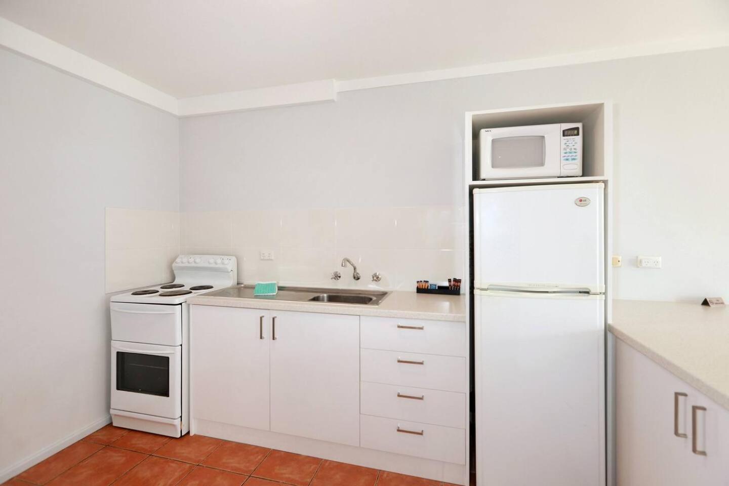West Beach Lagoon 204 - Ground Floor! Apartment