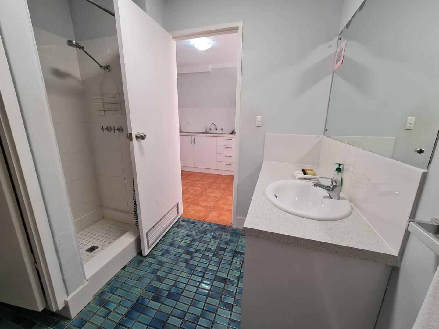 Apartment West Beach Lagoon 204 - Ground Floor!