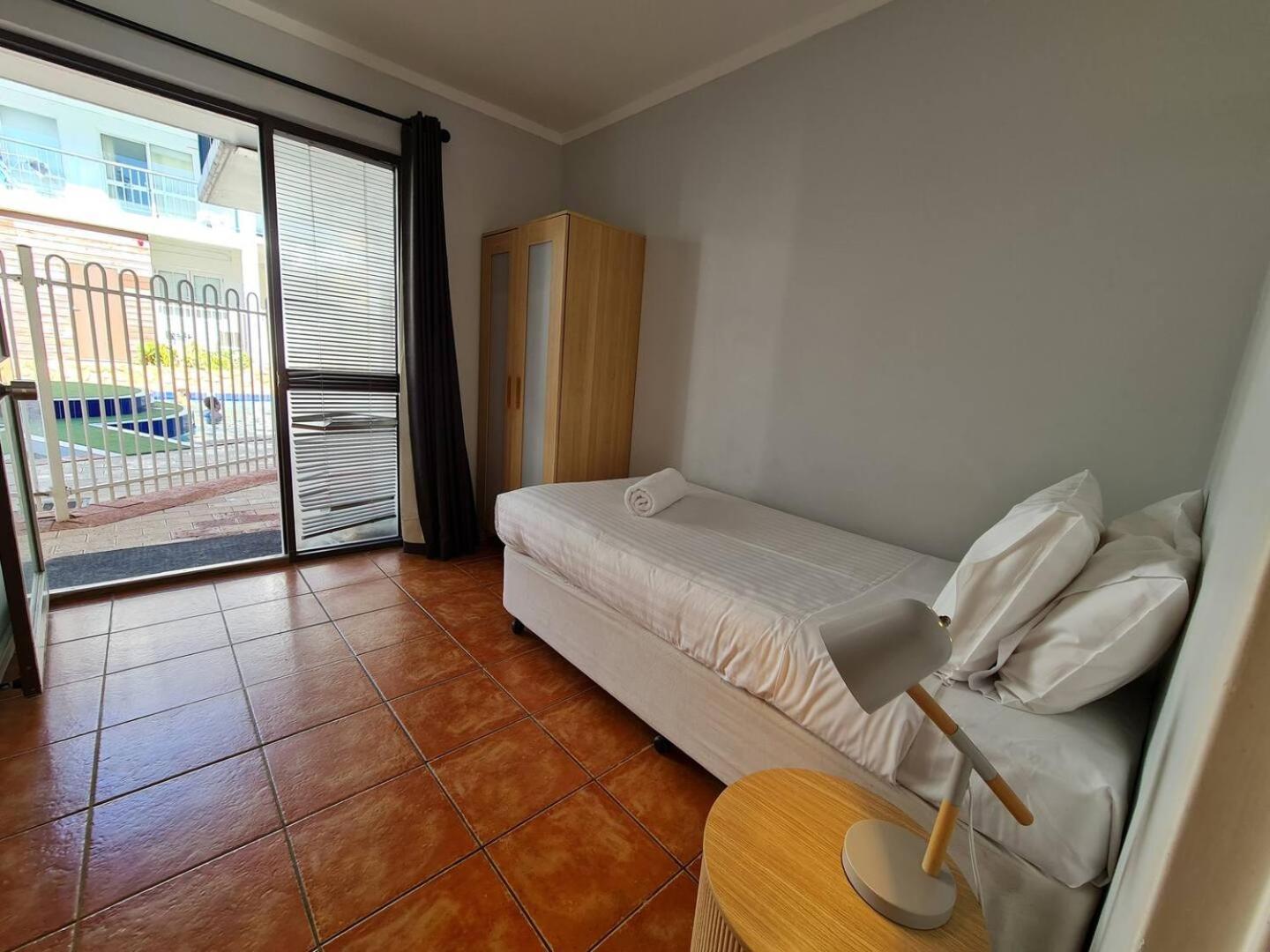 West Beach Lagoon 204 - Ground Floor! * Perth