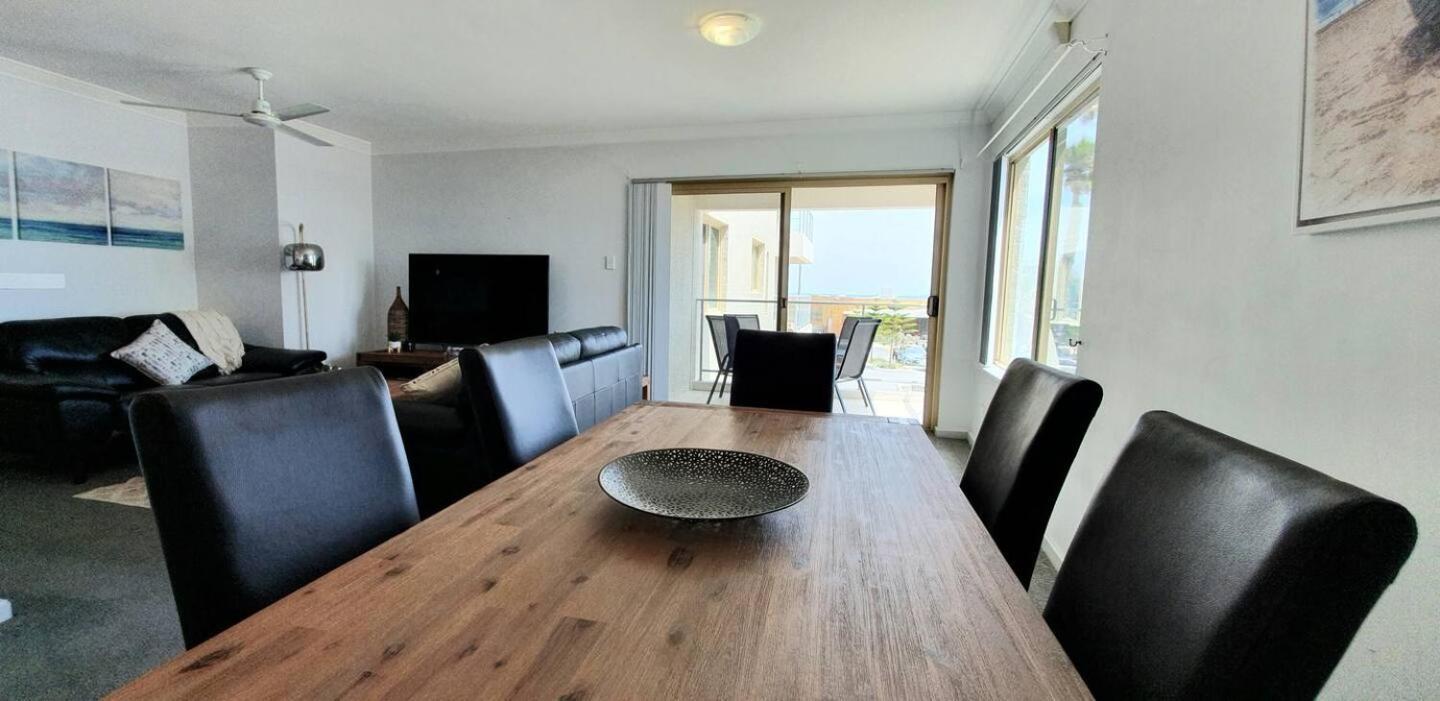 Sandcastles Beachfront Luxury Retreat Apartment Perth