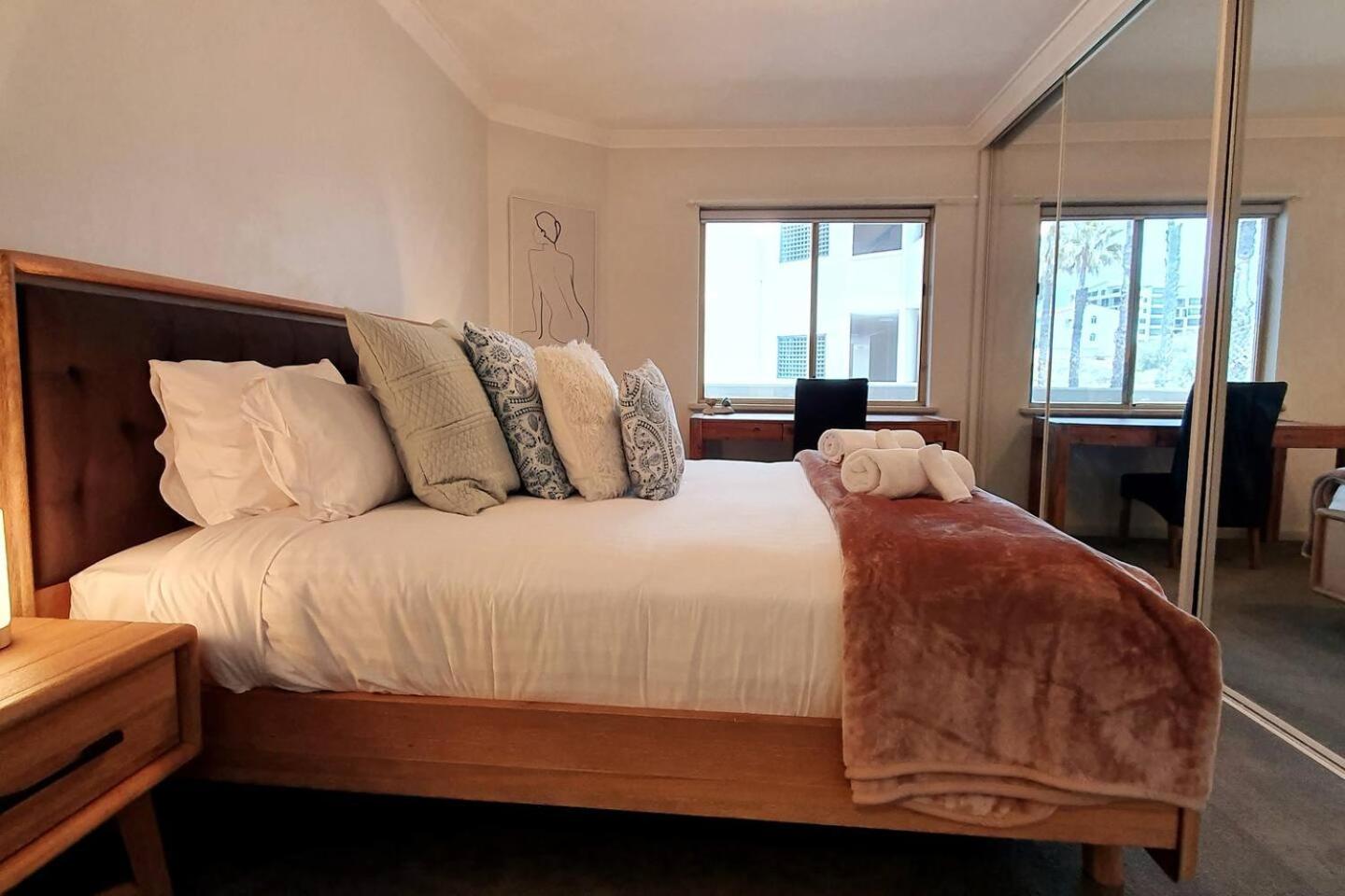Apartment Sandcastles Beachfront Luxury Retreat *