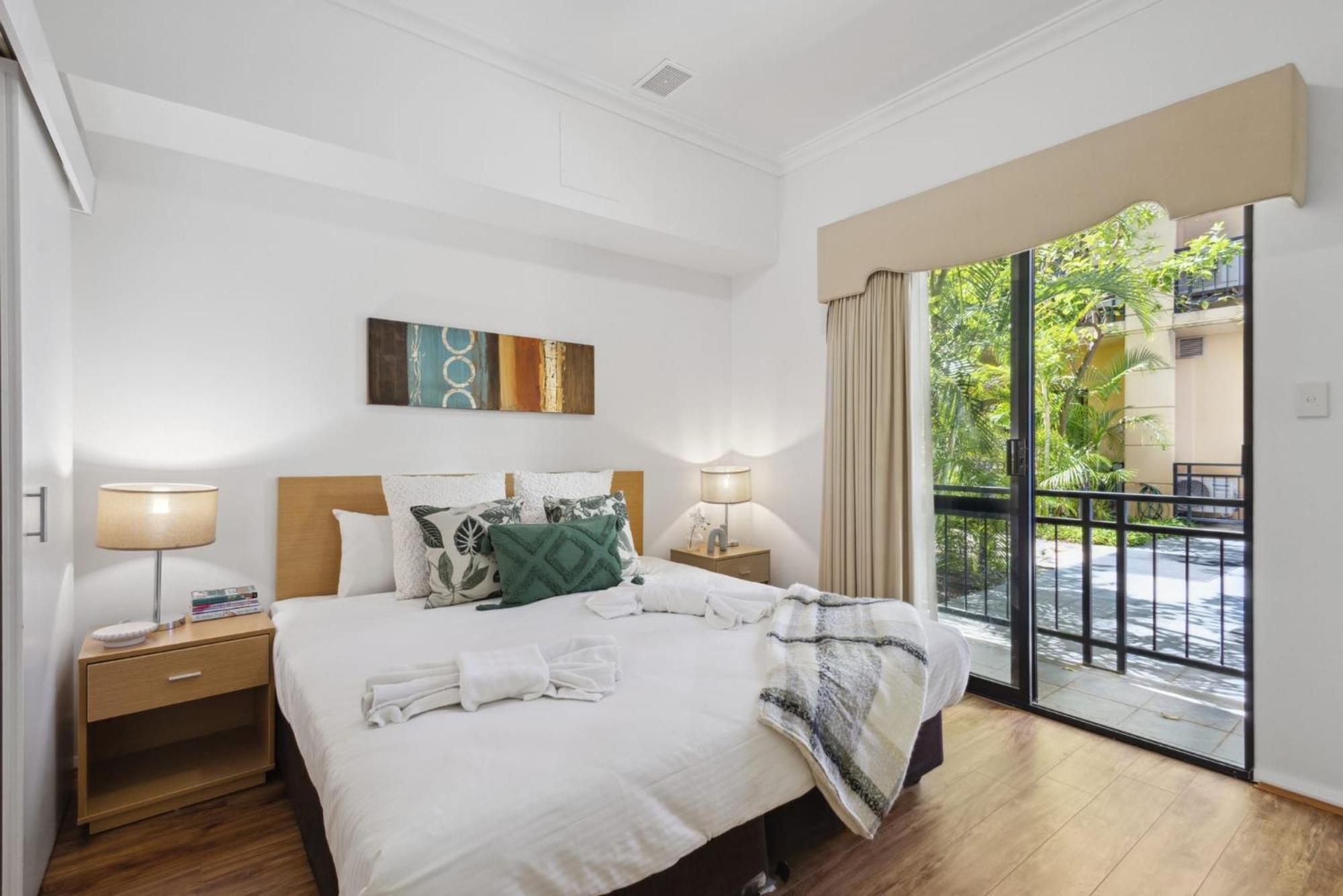 1bdr 1bth 1prk - Street Joy Perth