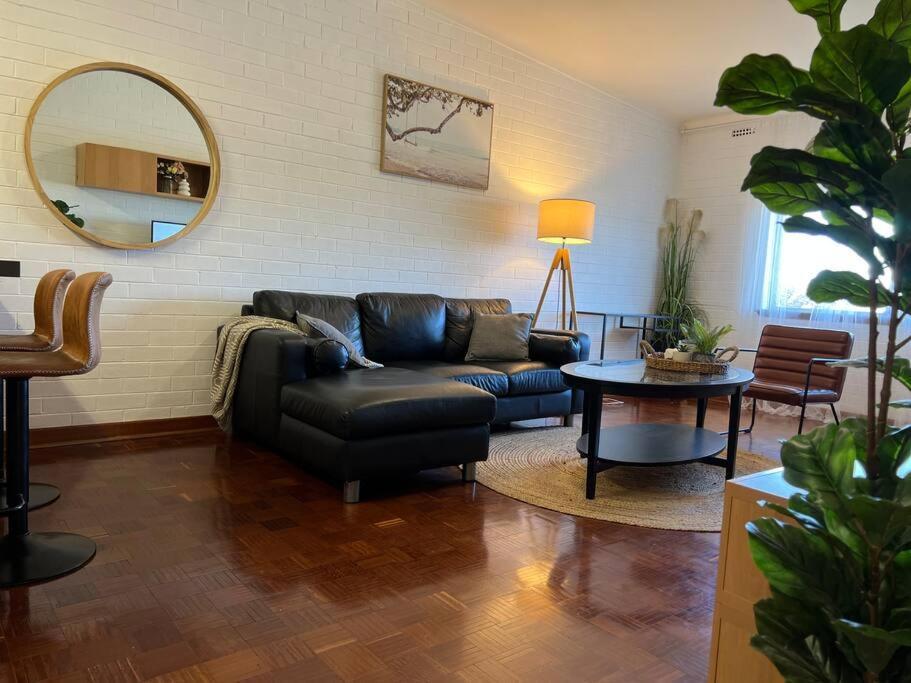 Apartment Humble & Cosy, In The Heart Of East Vic Park *