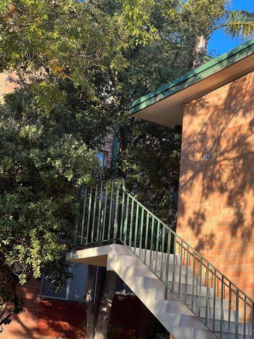 Humble & Cosy, In The Heart Of East Vic Park Perth