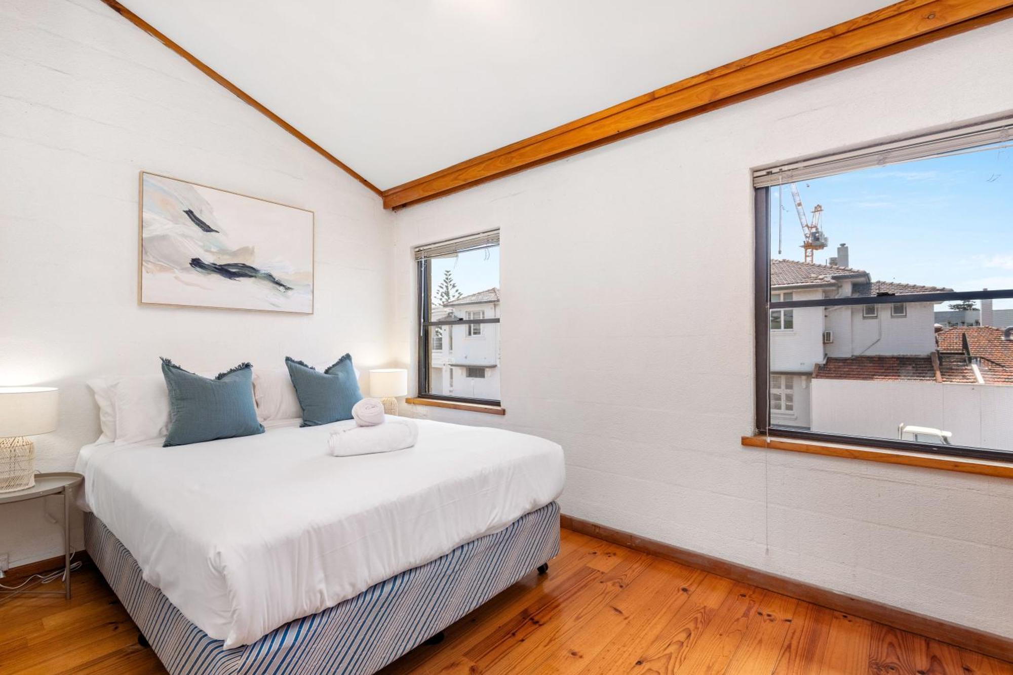 14 Cottesloe - Steps From - Sleeps 2 Apartment *