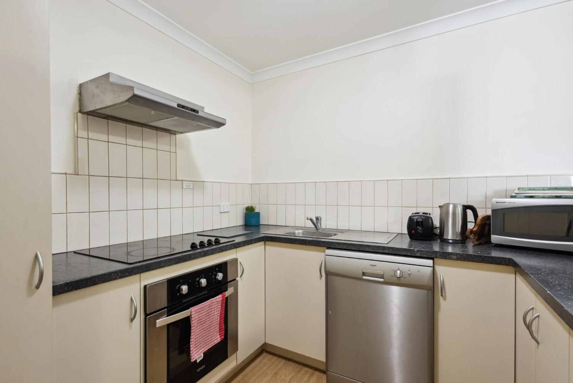 Urban Serenity 2 Bedroom With Stunning Views * Perth