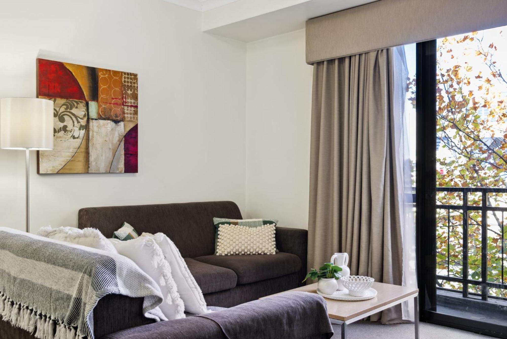 Urban Serenity 2 Bedroom With Stunning Views Apartment Perth