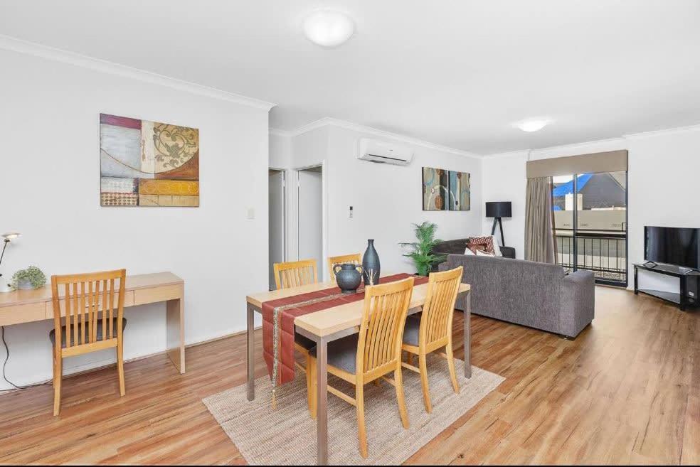 Apartment Executive - 2br 1ba W Parking Perth